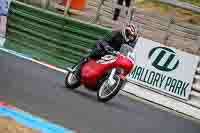 Vintage-motorcycle-club;eventdigitalimages;mallory-park;mallory-park-trackday-photographs;no-limits-trackdays;peter-wileman-photography;trackday-digital-images;trackday-photos;vmcc-festival-1000-bikes-photographs